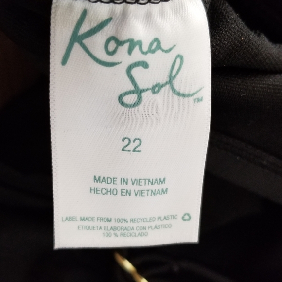 NWOT Kona Sol Black Scallop Edge One Piece Swimsuit Size 22 - Picture 7 of 7